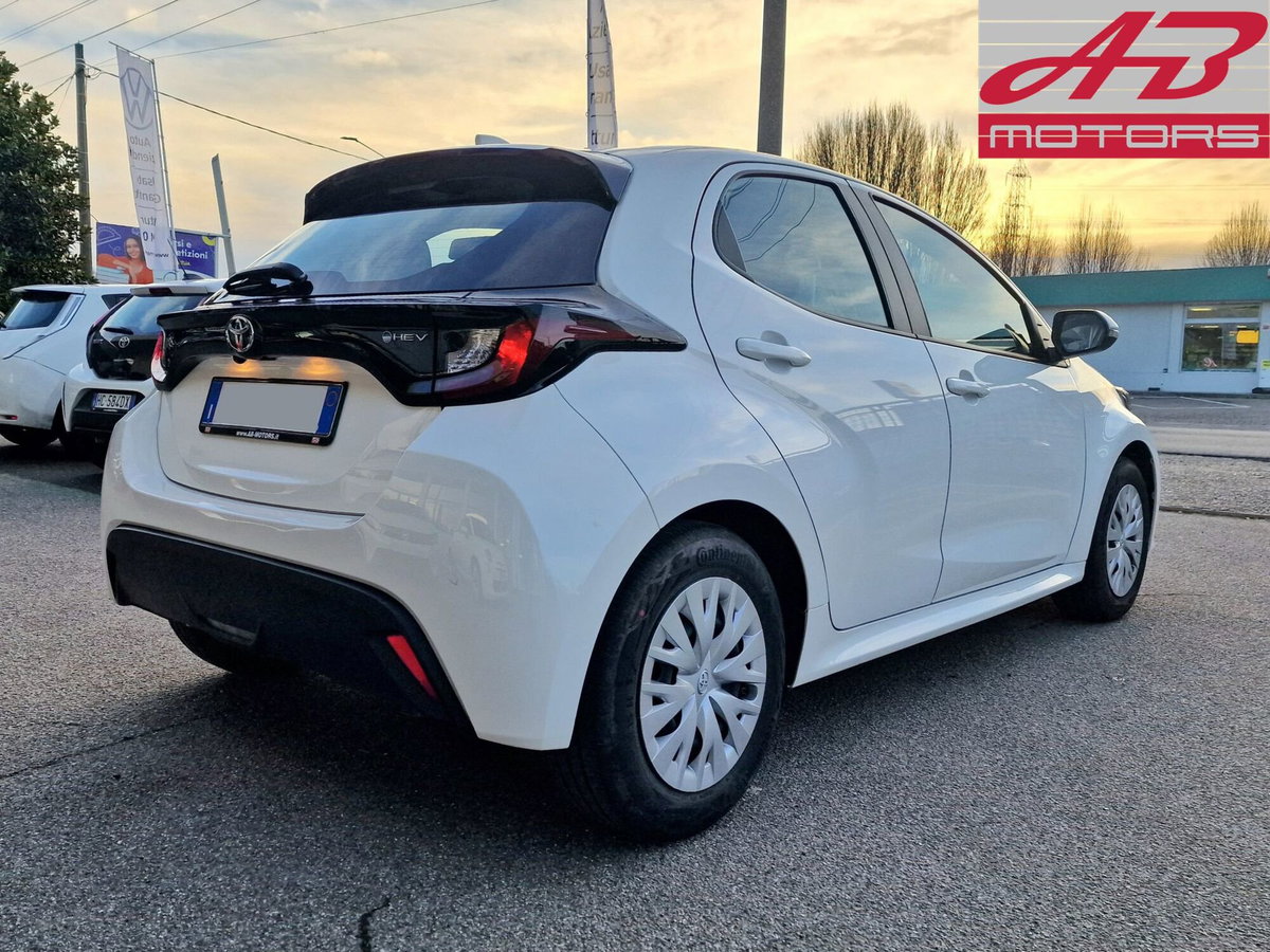 Toyota Yaris 1.5 Hybrid 5 porte Energy (5)