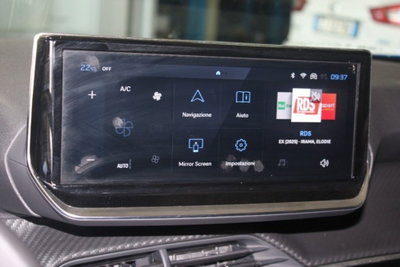 Peugeot 2008 PureTech 130 S&S EAT8 Allure Pack (11)