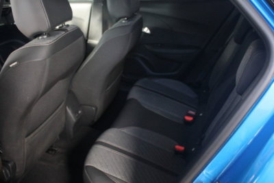 Peugeot 2008 PureTech 130 S&S EAT8 Allure Pack (15)