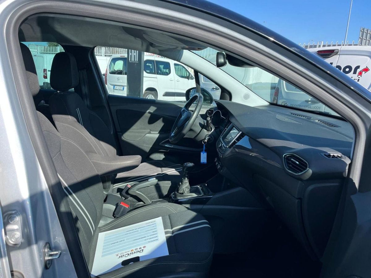 Opel Crossland 1.2 Edition s&s 110cv (14)