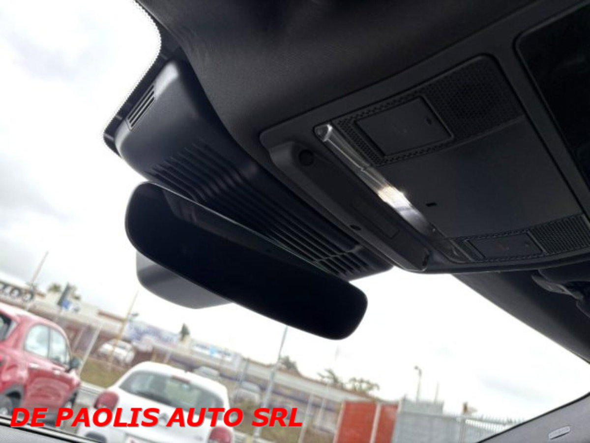 Land Rover Range Rover Evoque 2.0D I4 163 CV AWD Auto SE (20)