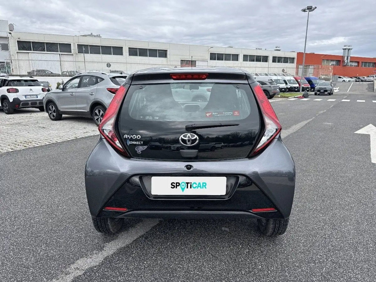 Toyota Aygo 1.0 VVT-i 72 CV 5 porte x-fun MMT (6)