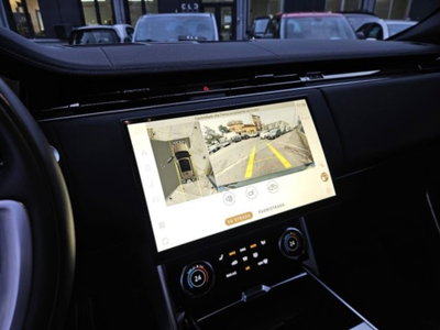 Land Rover Range Rover 4.4 V8 SV (18)