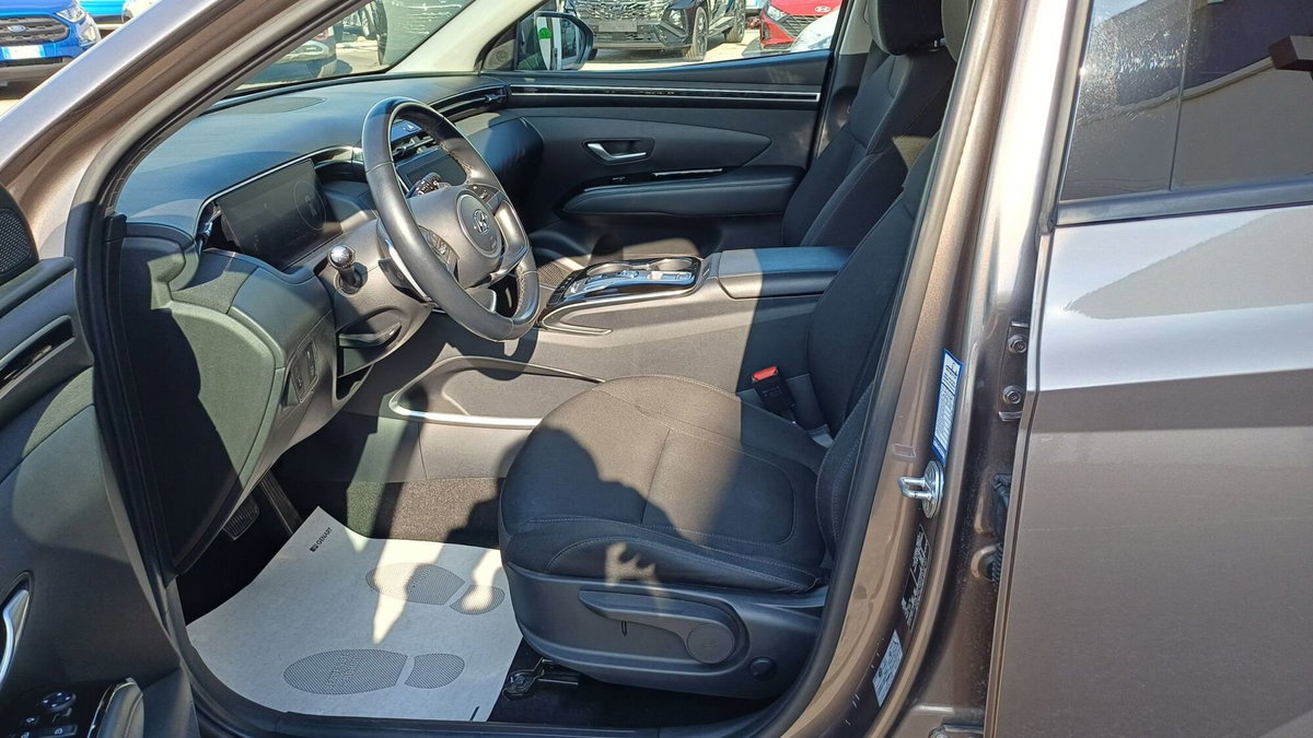 Hyundai Tucson 1.6 hev Xline 2wd auto (10)