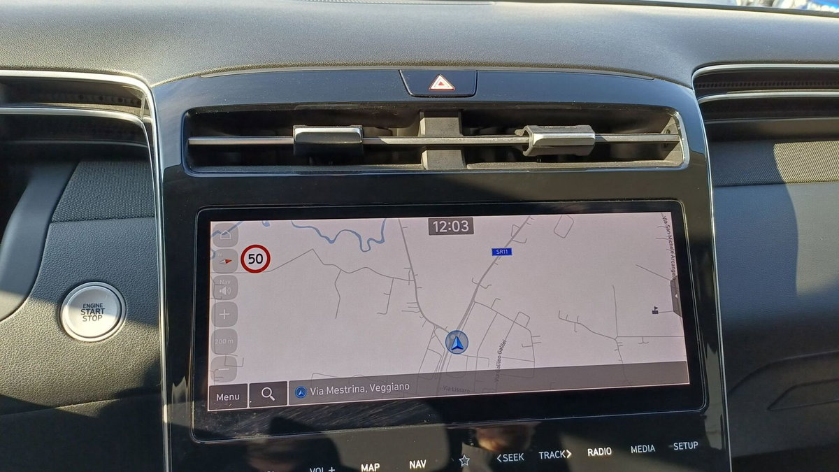 Hyundai Tucson 1.6 hev Xline 2wd auto (12)