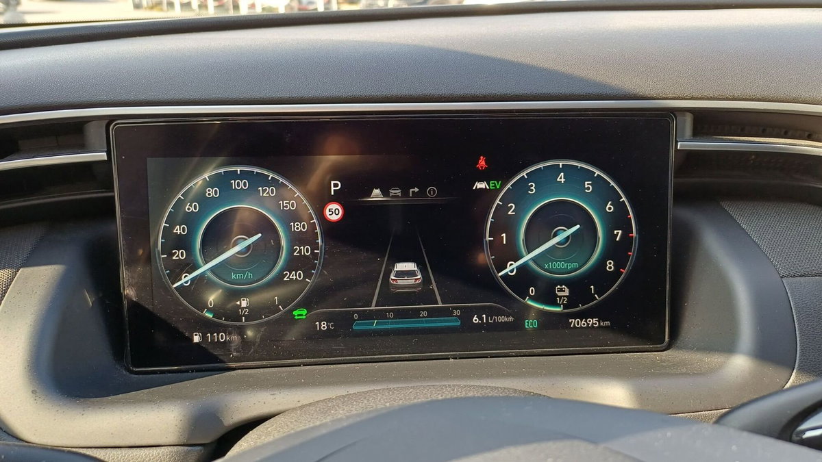 Hyundai Tucson 1.6 hev Xline 2wd auto (18)