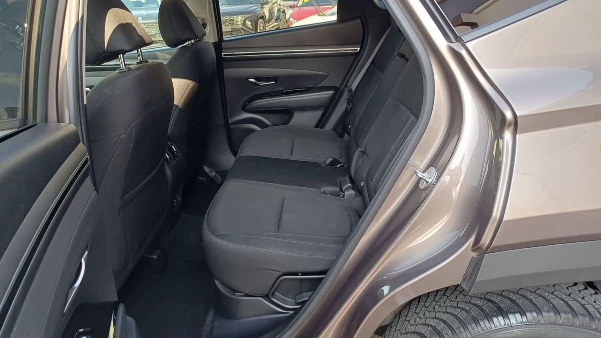 Hyundai Tucson 1.6 hev Xline 2wd auto (9)