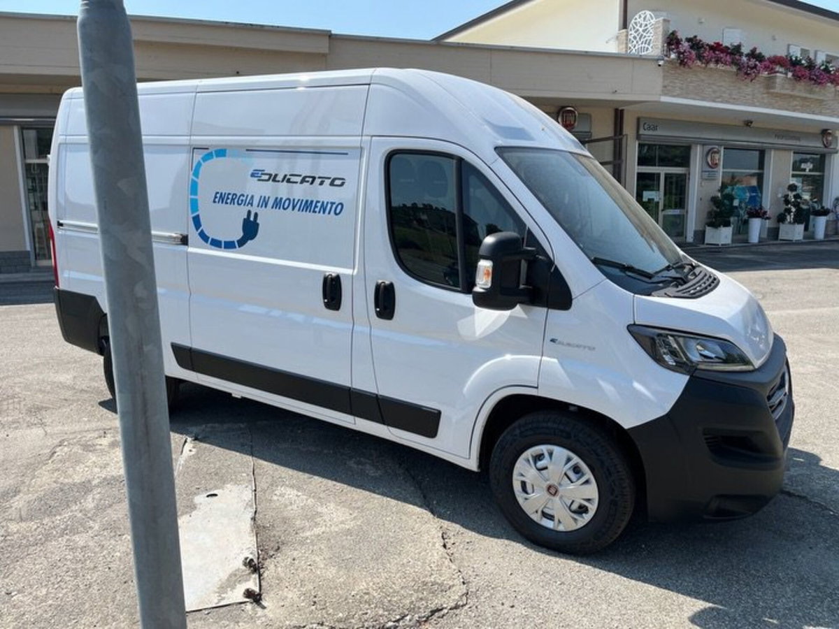 Fiat e-Ducato Furgone 35 MH2 122cv 47kWh (2)