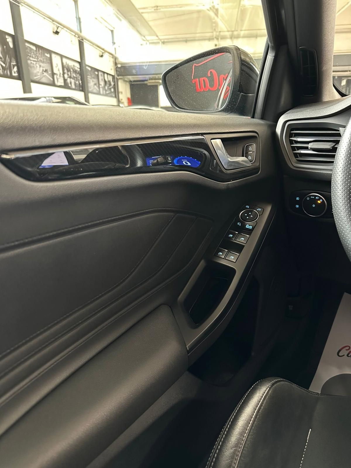 Ford Focus 2.3 EcoBoost 280 CV automatico 5p. ST (13)