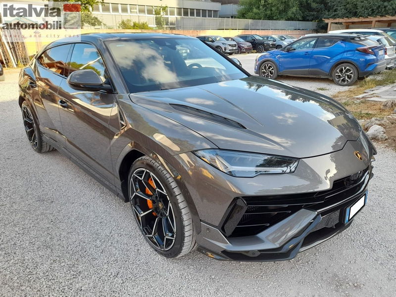 Lamborghini Urus 4.0 V8 Performante auto