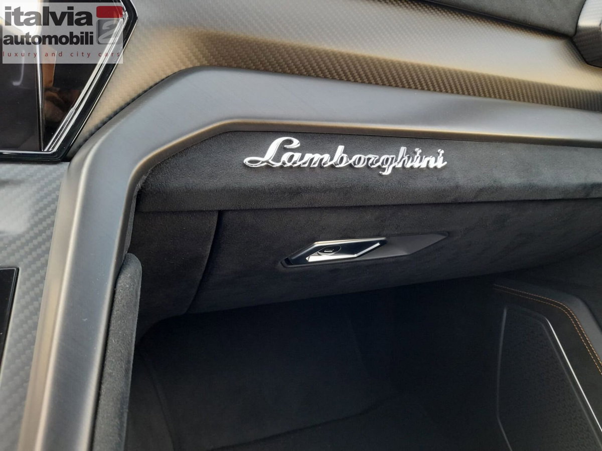 Lamborghini Urus 4.0 V8 Performante auto (16)
