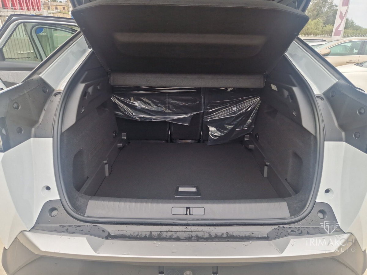 Peugeot 3008 1.2 hybrid Allure Business 145cv e-dcs6 (12)