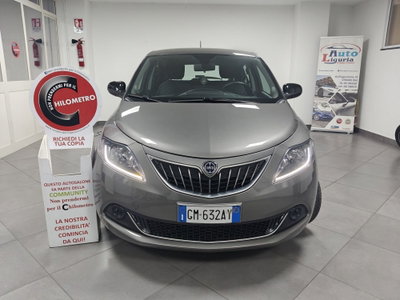 Lancia Ypsilon 1.0 FireFly 5 porte S&S Hybrid Ecochic Silver (2)