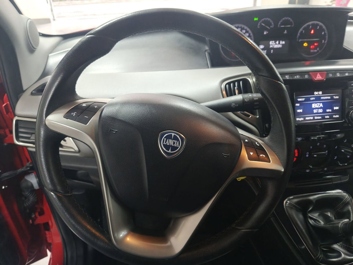 Lancia Ypsilon 1.3 MJT 16V 95 CV 5 porte S&S Gold (11)