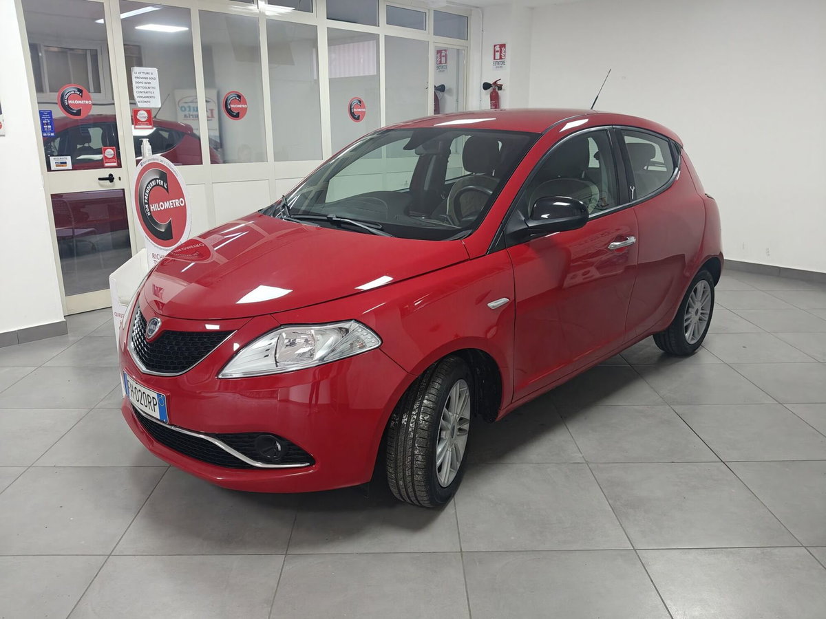 Lancia Ypsilon 1.3 MJT 16V 95 CV 5 porte S&S Gold (16)