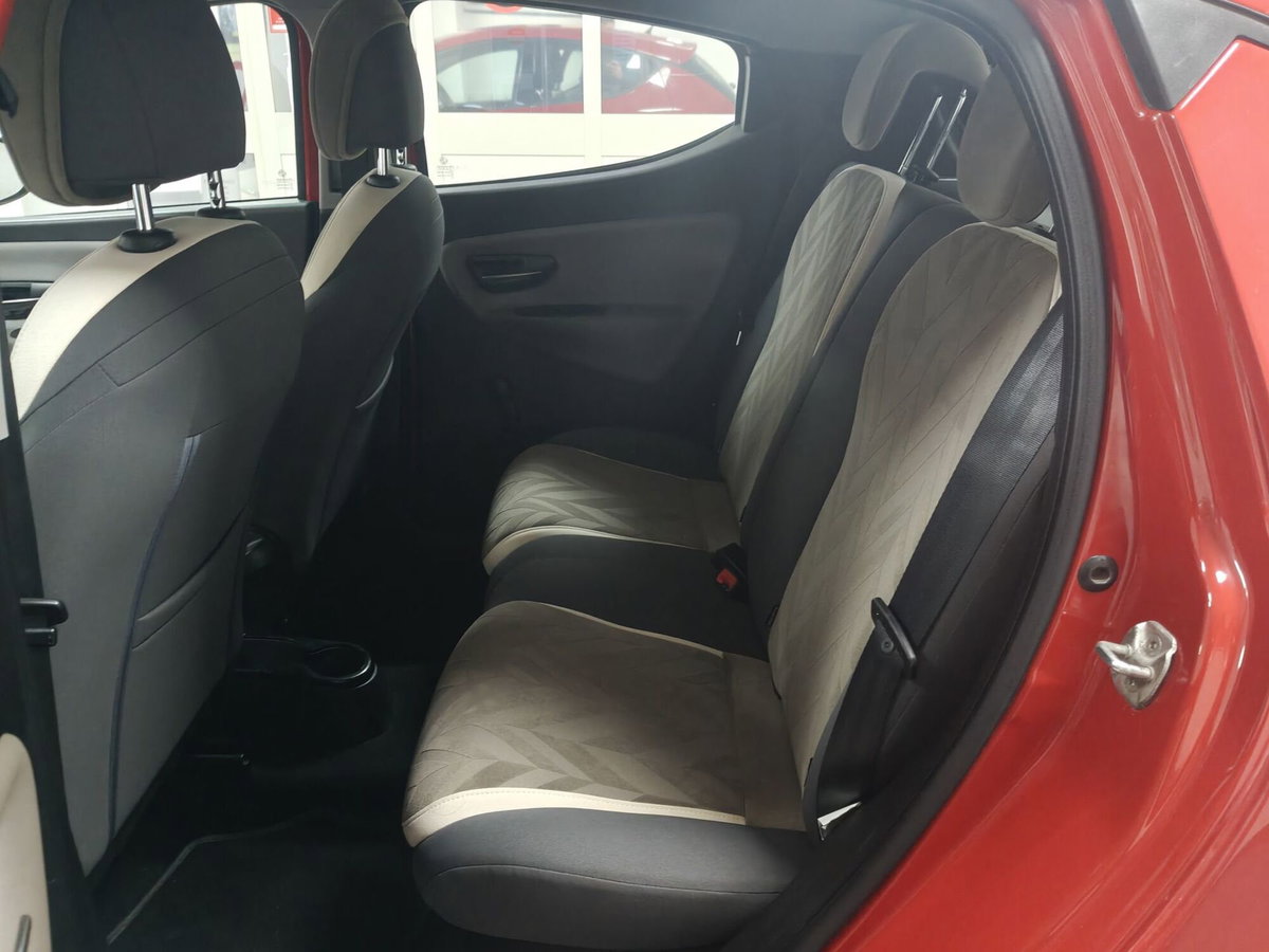 Lancia Ypsilon 1.3 MJT 16V 95 CV 5 porte S&S Gold (18)