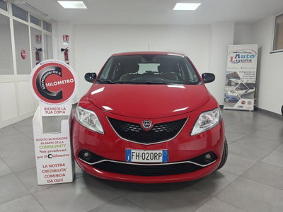 Lancia Ypsilon 1.3 MJT 16V 95 CV 5 porte S&S Gold (2)