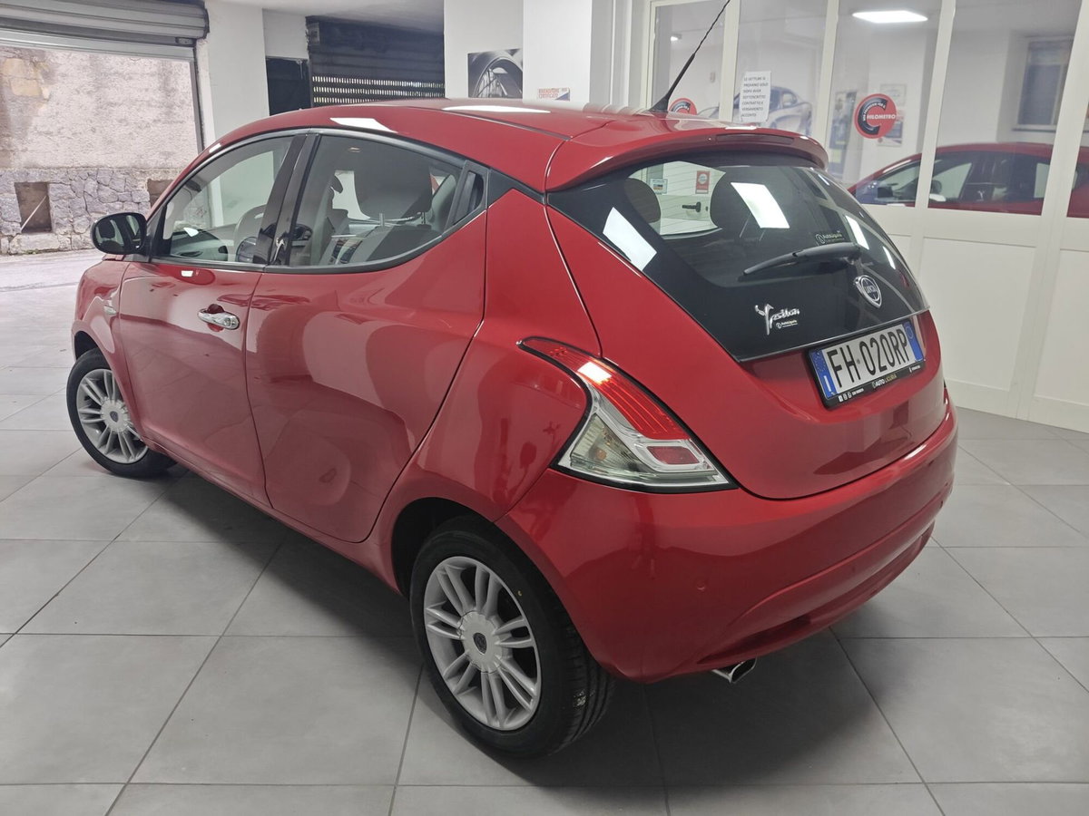 Lancia Ypsilon 1.3 MJT 16V 95 CV 5 porte S&S Gold (3)