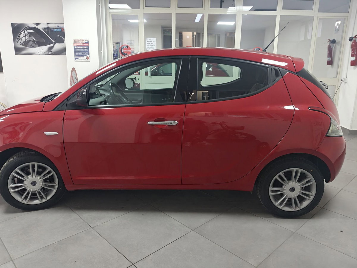 Lancia Ypsilon 1.3 MJT 16V 95 CV 5 porte S&S Gold (4)