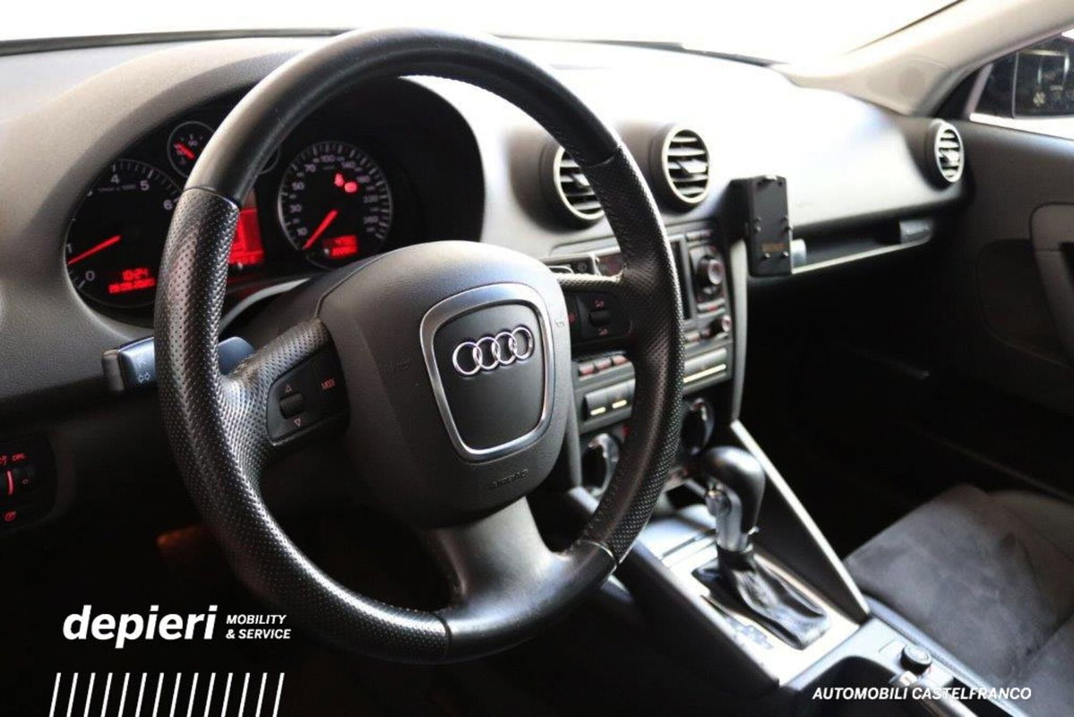 Audi A3 Sportback 3.2 V6 quattro Ambition (2)