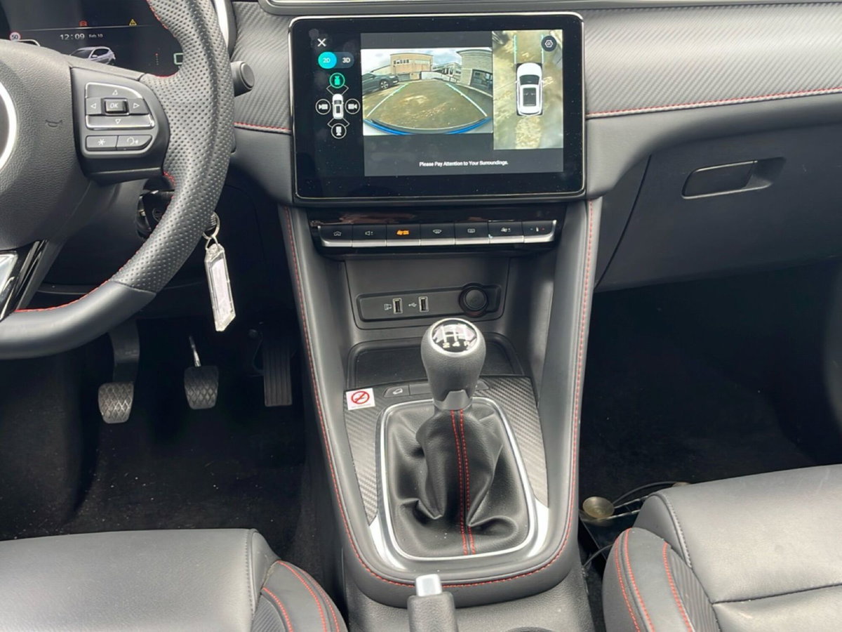 Mg ZS ZS 1.5 Luxury (16)