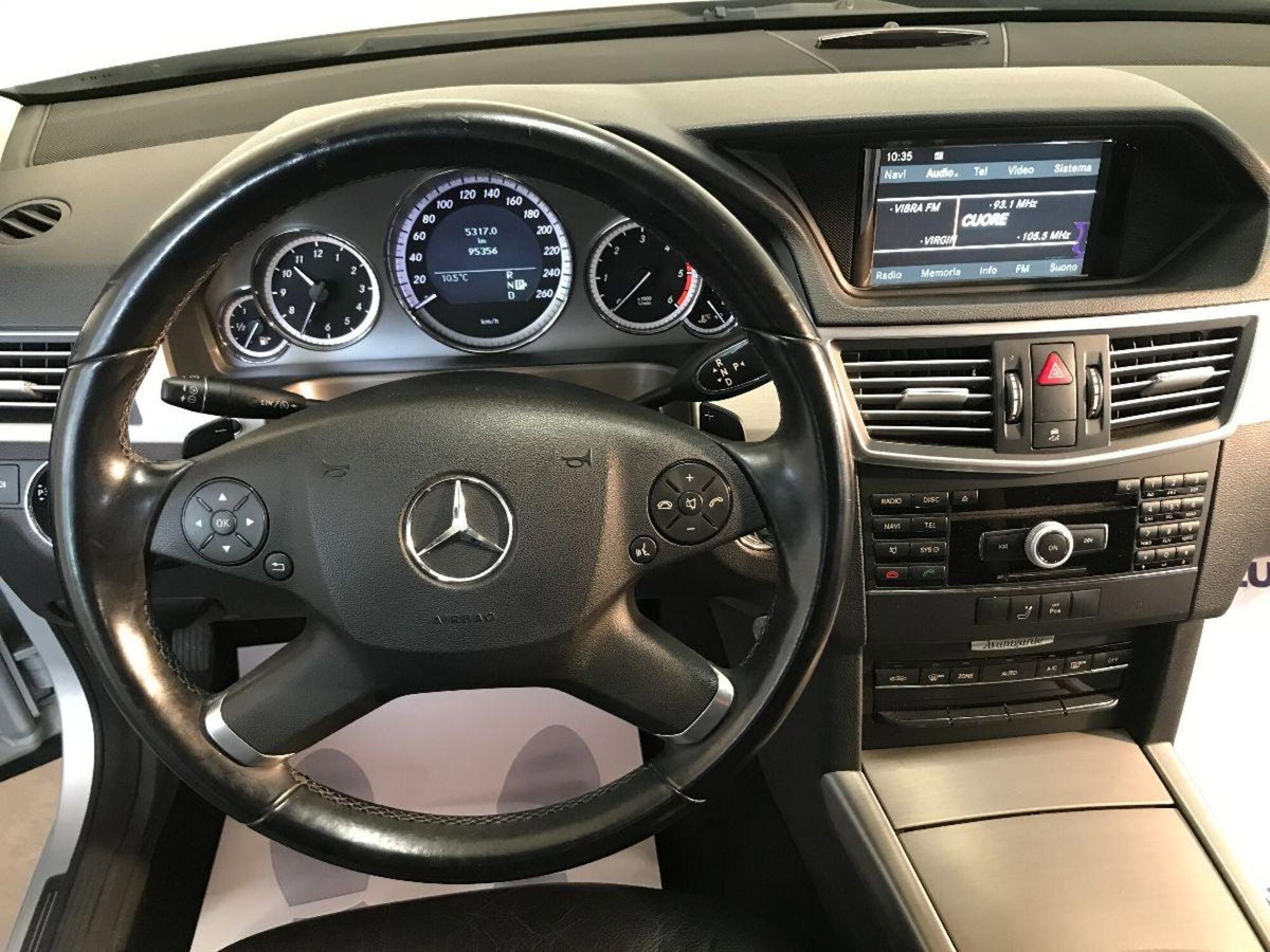 Mercedes-Benz Classe E 350 CDI BlueEFFICIENCY 4M. Avantgarde (9)