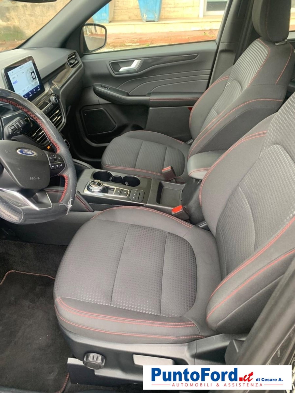 Ford Kuga 2.0 EcoBlue 120 CV aut. 2WD ST-Line X (16)