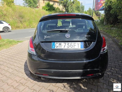 Lancia Ypsilon 1.0 FireFly 5 porte S&S Hybrid Ecochic A. Ferretti (6)