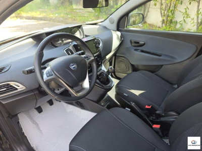 Lancia Ypsilon 1.0 FireFly 5 porte S&S Hybrid Ecochic A. Ferretti (8)