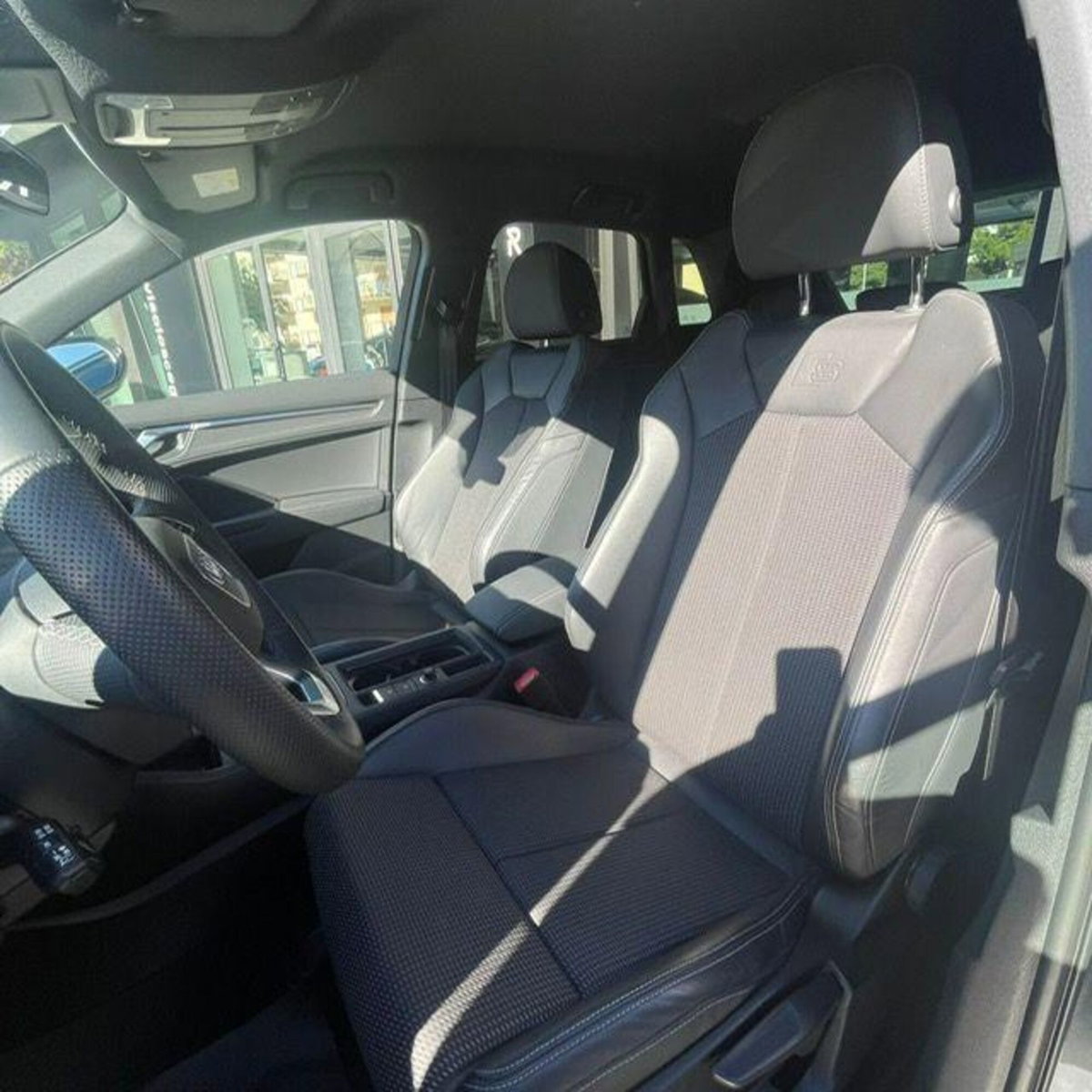 Audi Q3 Sportback 35 TDI quattro S tronic S line edition (6)