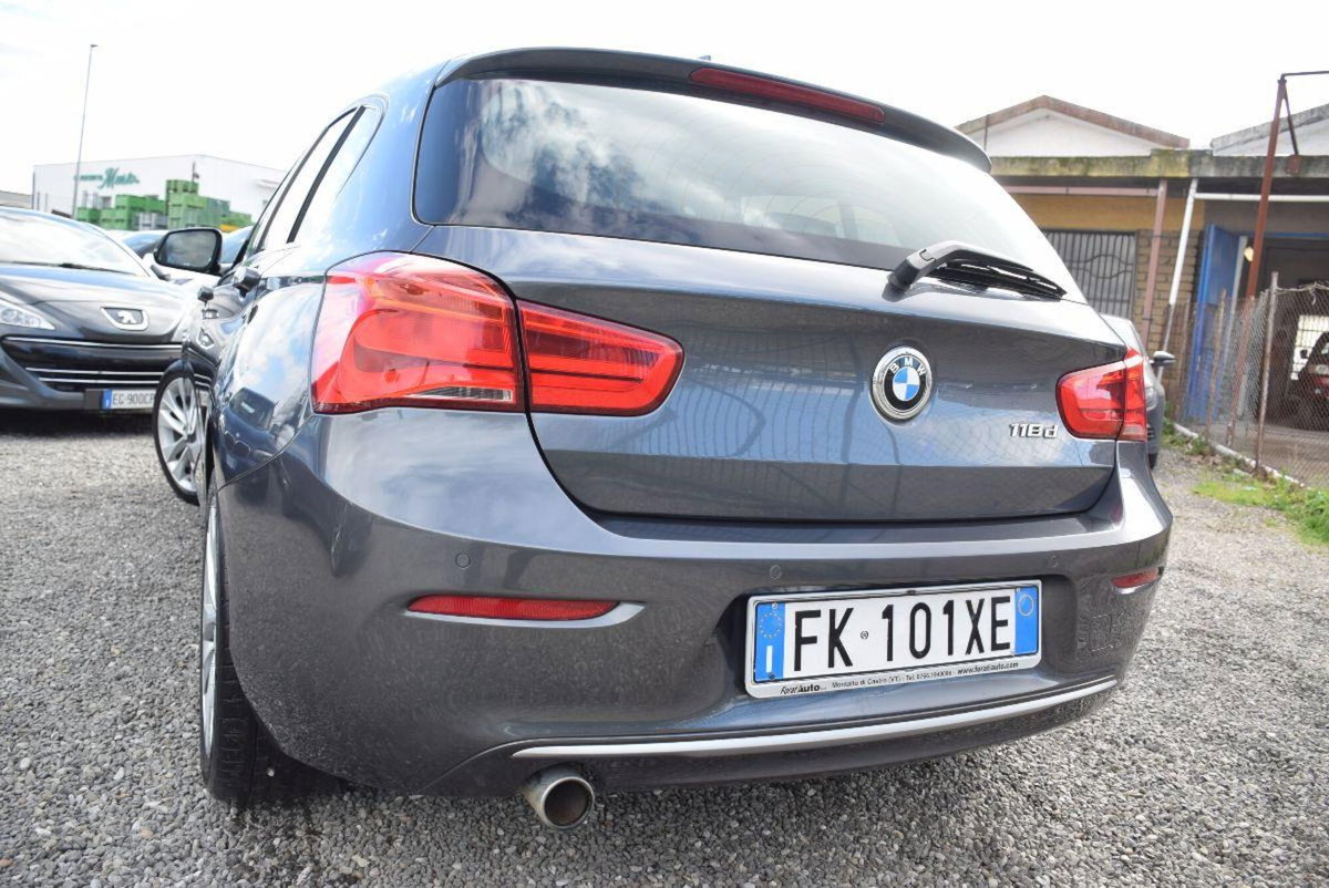 BMW Serie 1 5p. 118d 5p. Urban (18)