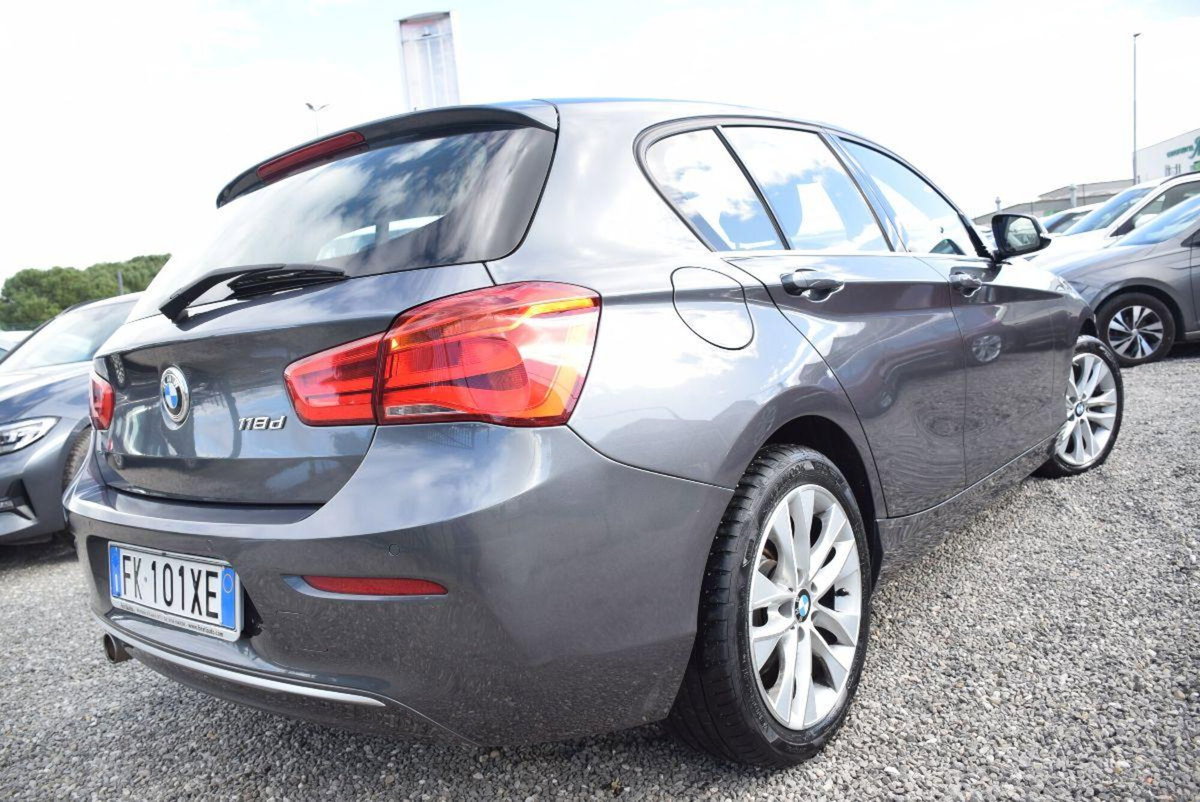 BMW Serie 1 5p. 118d 5p. Urban (4)