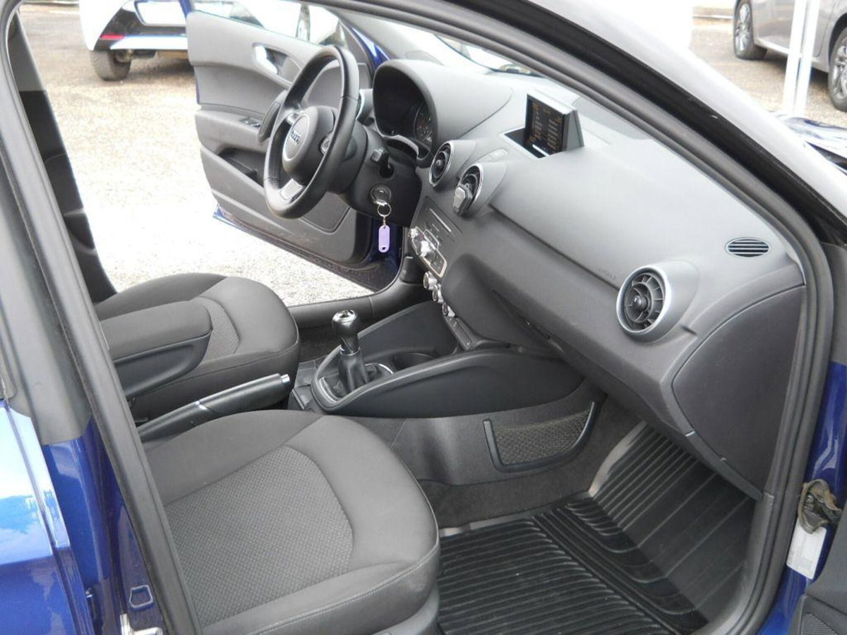 Audi A1 Sportback 1.4 TDI ultra Design (18)