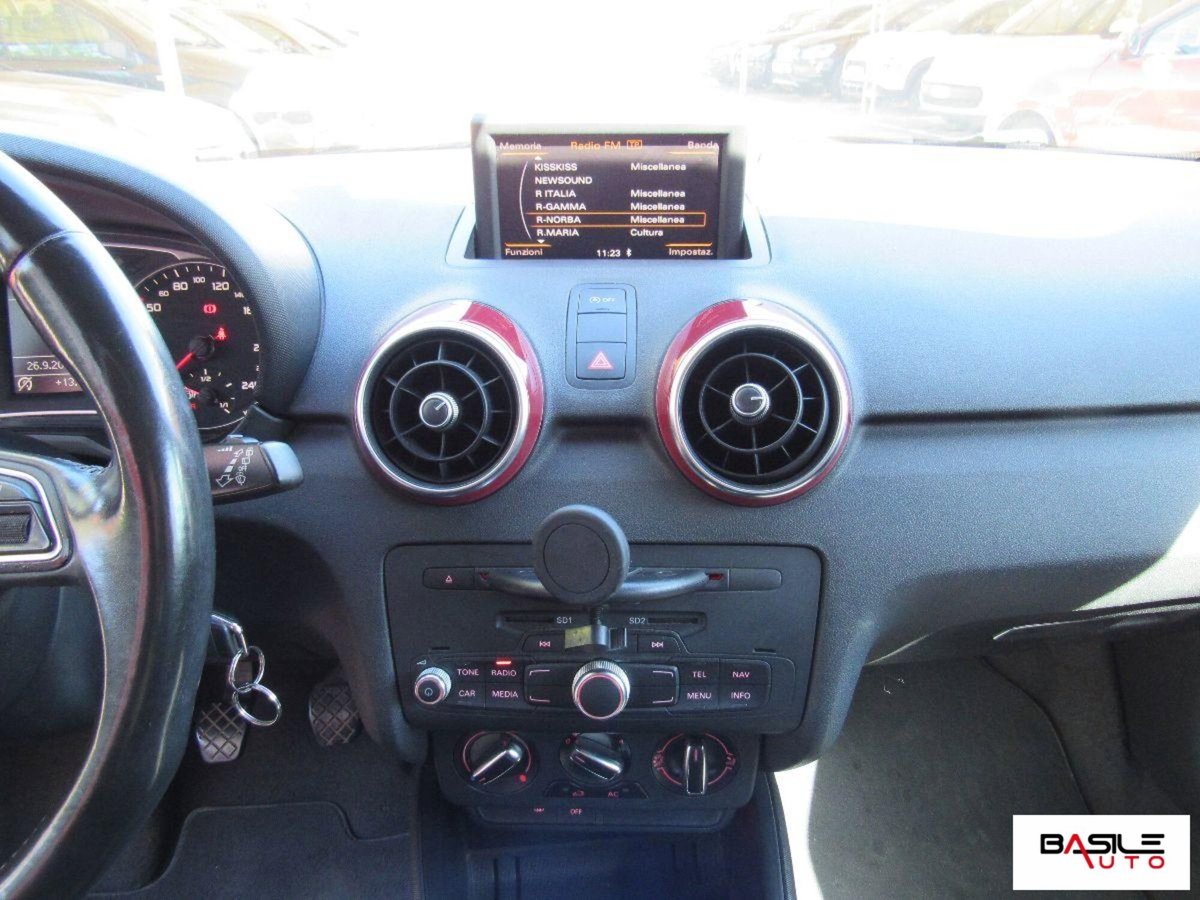 Audi A1 1.2 TFSI Ambition (9)