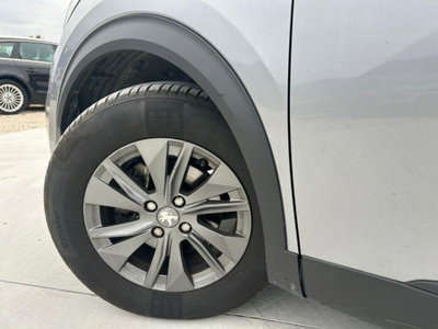 Peugeot 2008 1.2 puretech Active s&s 100cv (17)