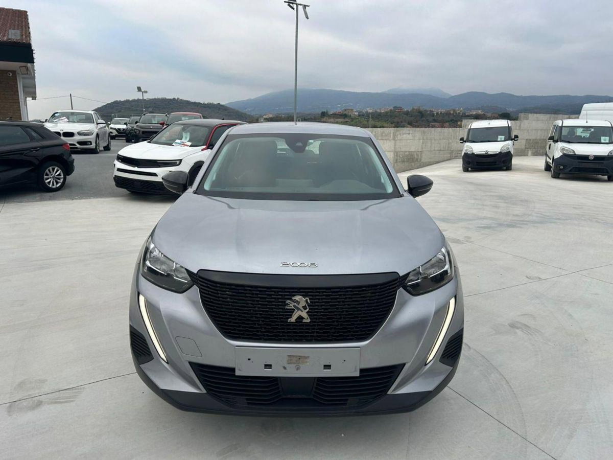 Peugeot 2008 1.2 puretech Active s&s 100cv (2)