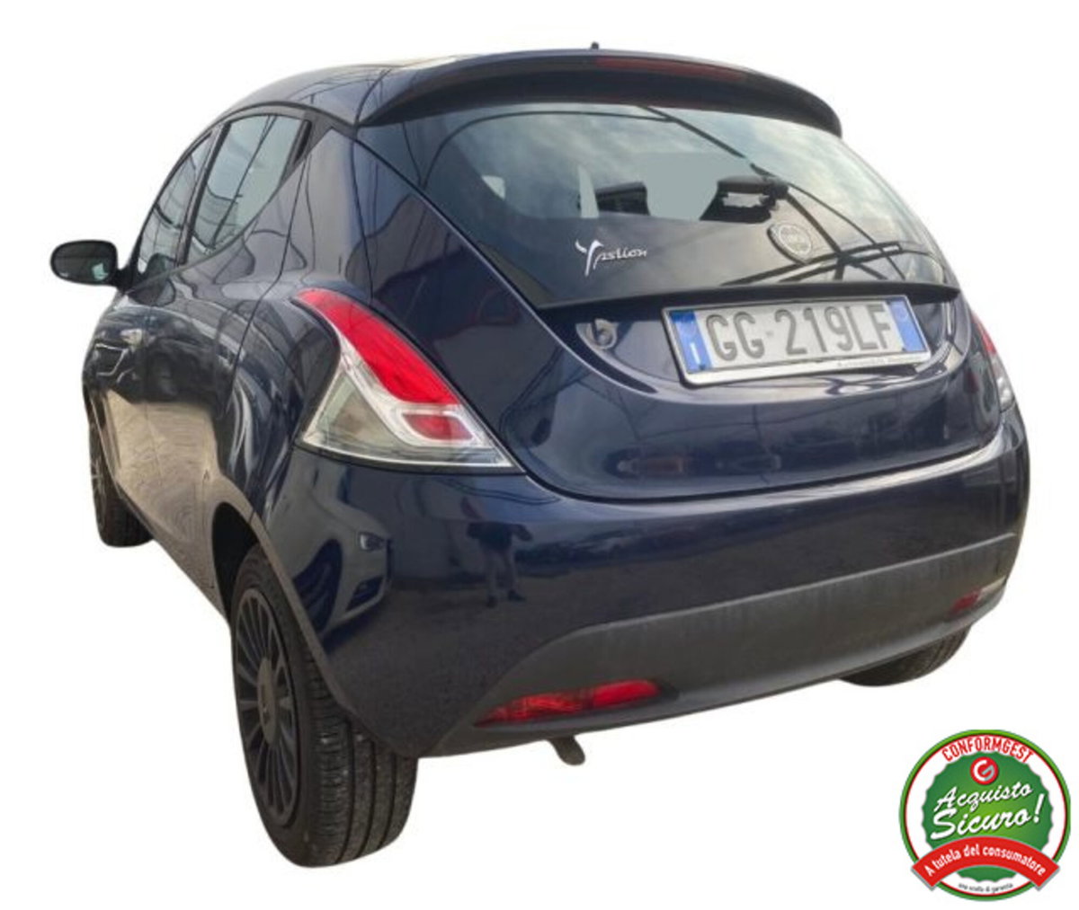 Lancia Ypsilon 1.0 FireFly 5 porte S&S Hybrid Ecochic Gold (4)