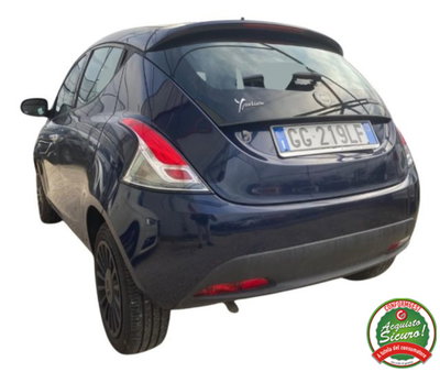 Lancia Ypsilon 1.0 FireFly 5 porte S&S Hybrid Ecochic Gold (4)