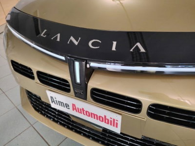 Lancia Ypsilon 1.2 mhev Edizione Limitata Cassina e-dct (2)