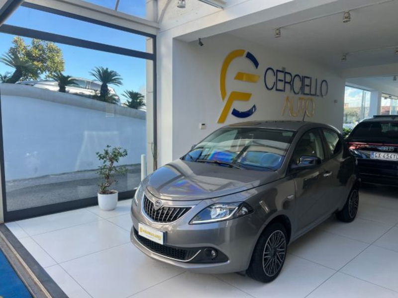 Lancia Ypsilon 1.0 FireFly 5 porte S&S Hybrid Ecochic Gold