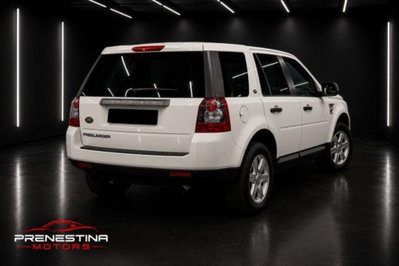 Land Rover Freelander 2.2 TD4 S.W. SE (4)