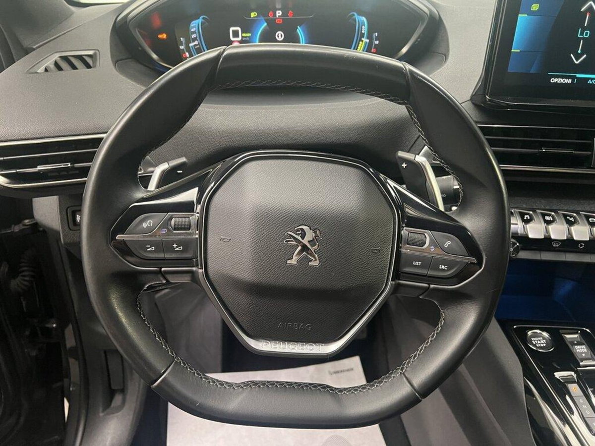 Peugeot 3008 Hybrid4 300 e-EAT8 Allure Pack (11)