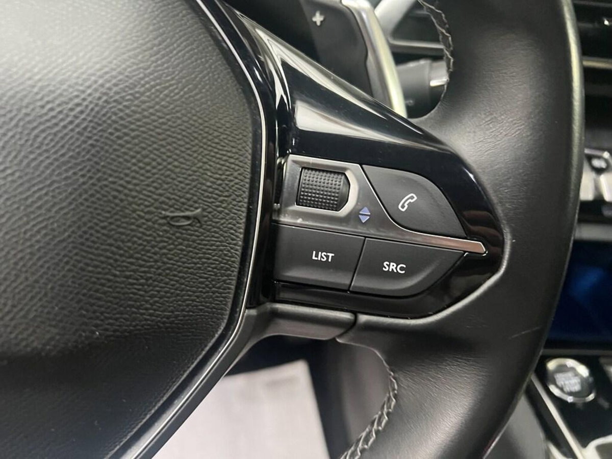 Peugeot 3008 Hybrid4 300 e-EAT8 Allure Pack (13)