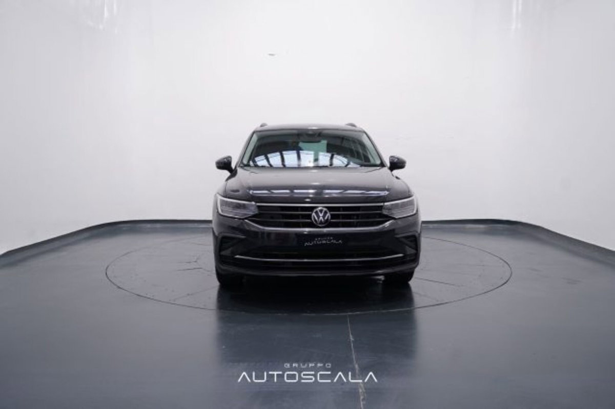 Volkswagen Tiguan 2.0 TDI 150 CV SCR DSG 4MOTION Life (2)