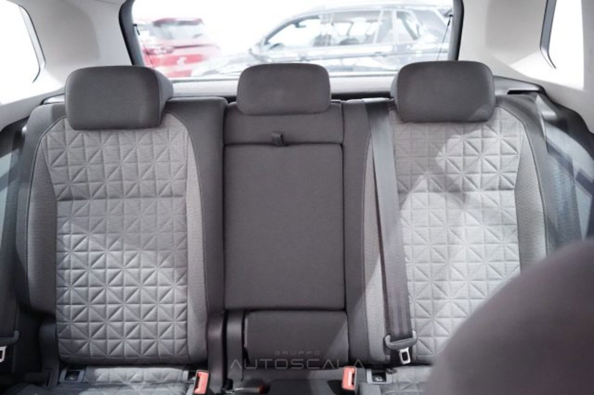 Volkswagen Tiguan 2.0 TDI 150 CV SCR DSG 4MOTION Life (20)