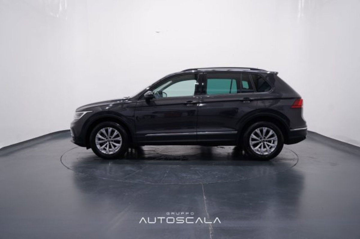 Volkswagen Tiguan 2.0 TDI 150 CV SCR DSG 4MOTION Life (3)