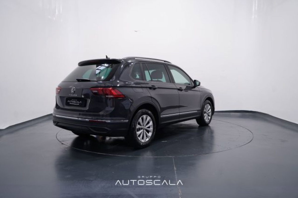 Volkswagen Tiguan 2.0 TDI 150 CV SCR DSG 4MOTION Life (6)