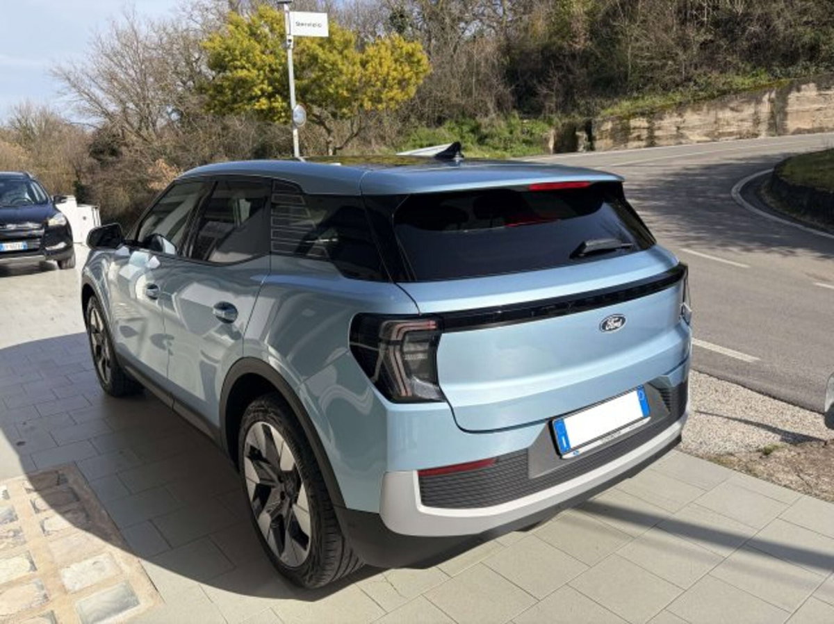 Ford Explorer 79kWh Extended Range Premium awd (3)