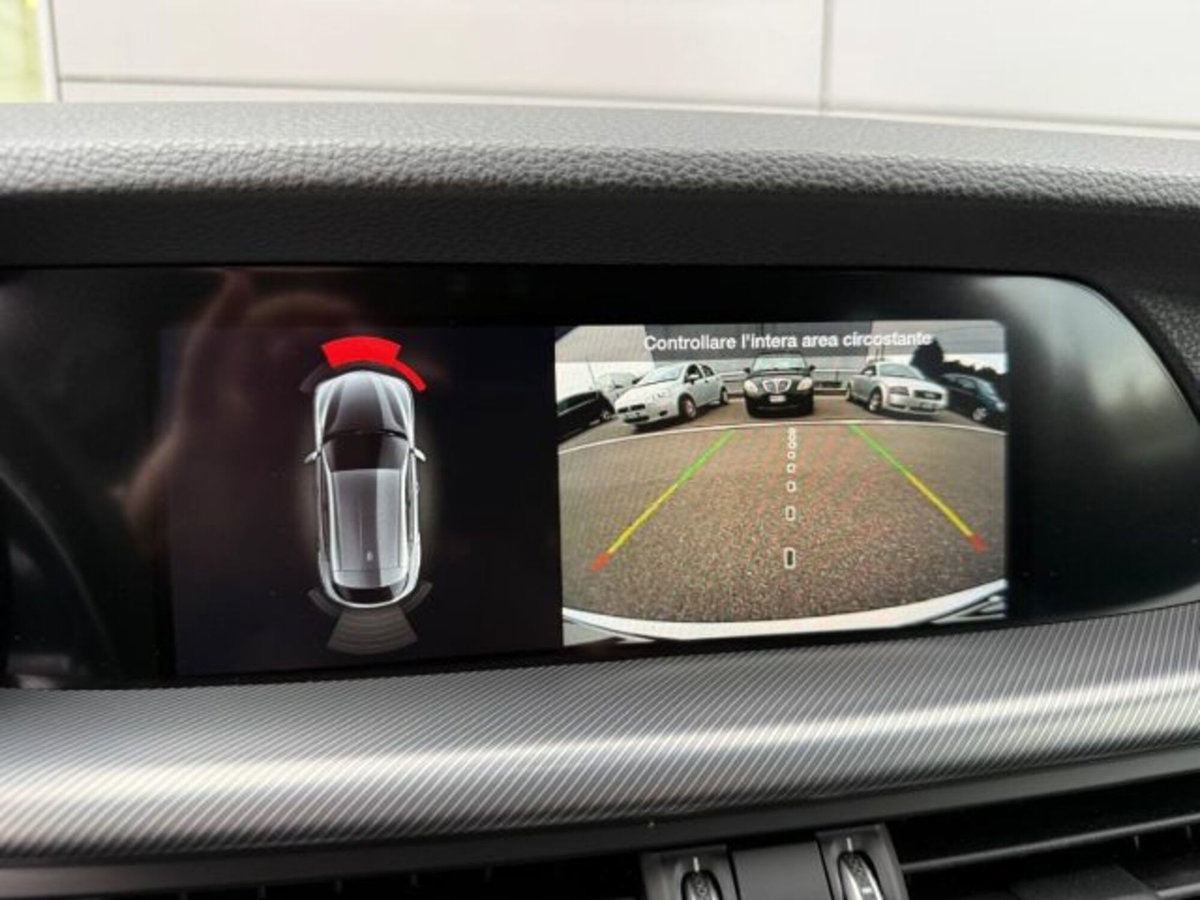 Alfa Romeo Stelvio Stelvio 2.2 Turbodiesel 210 CV AT8 Q4 Veloce (16)