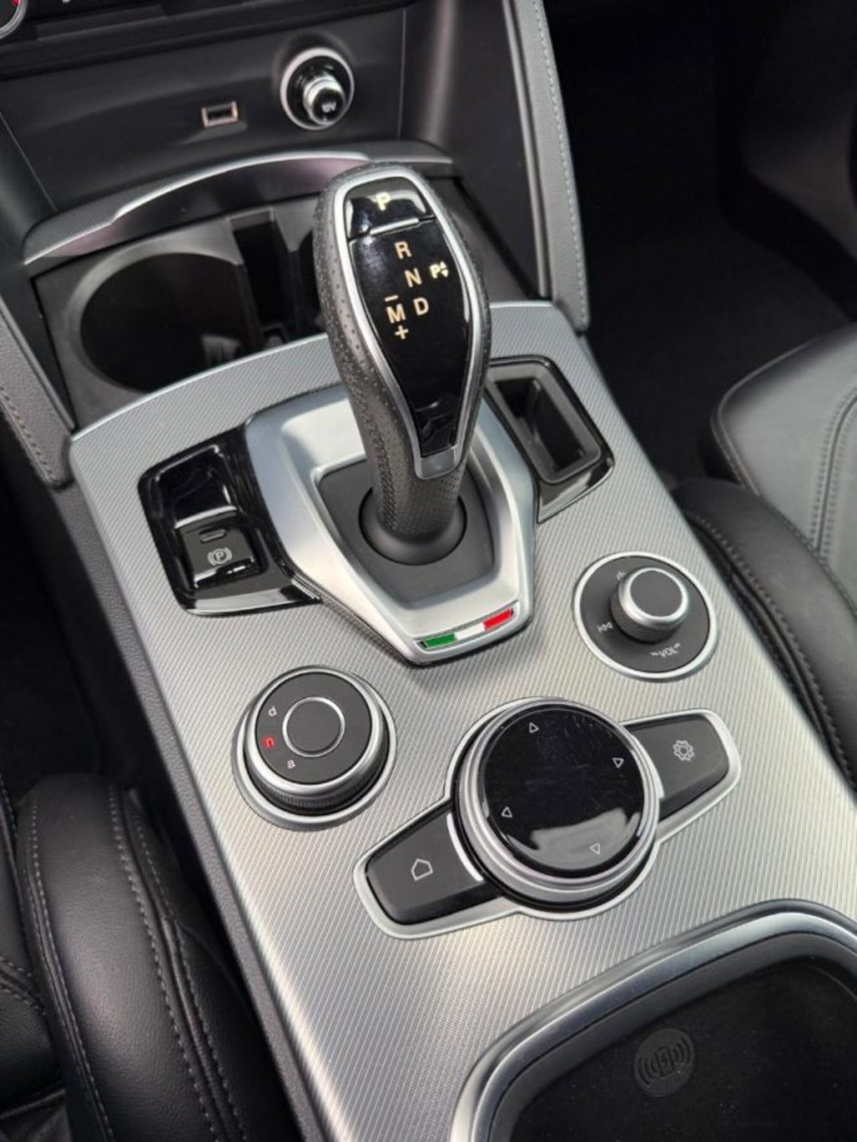 Alfa Romeo Stelvio Stelvio 2.2 Turbodiesel 210 CV AT8 Q4 Veloce (20)